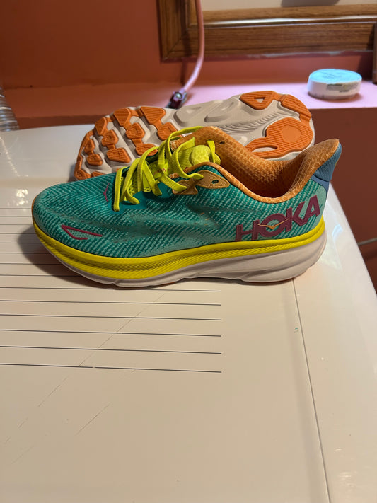 Tennis Shoes