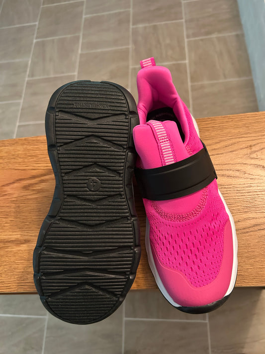 Tennis Shoes